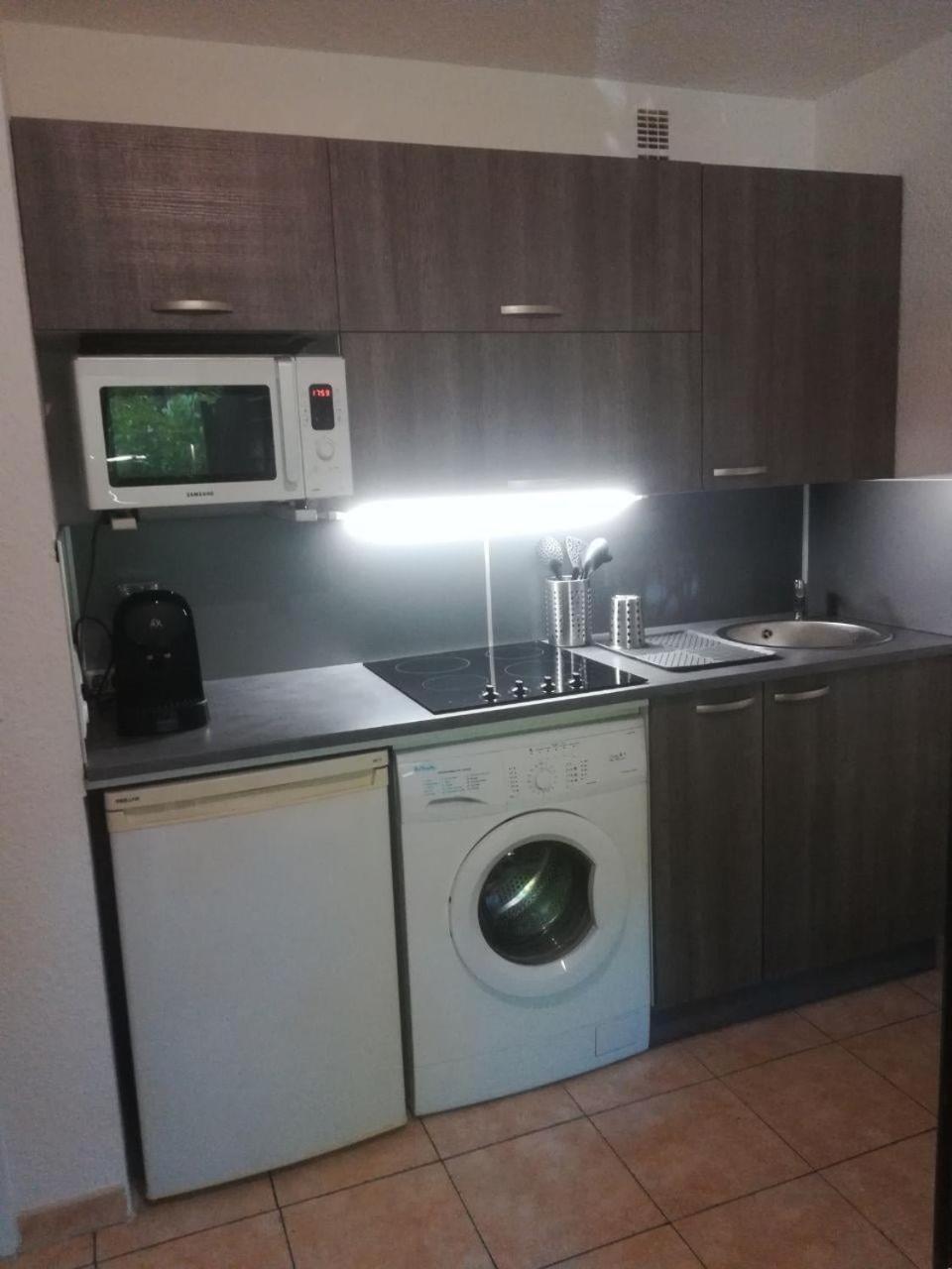 Studio B Front De Mer Saint-Raphael  Ngoại thất bức ảnh