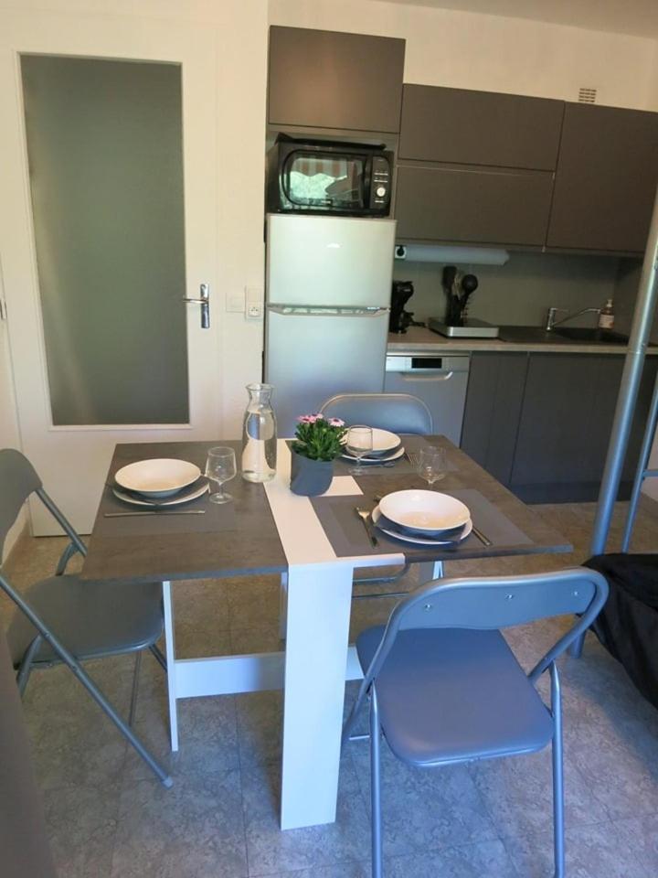 Studio B Front De Mer Saint-Raphael  Ngoại thất bức ảnh